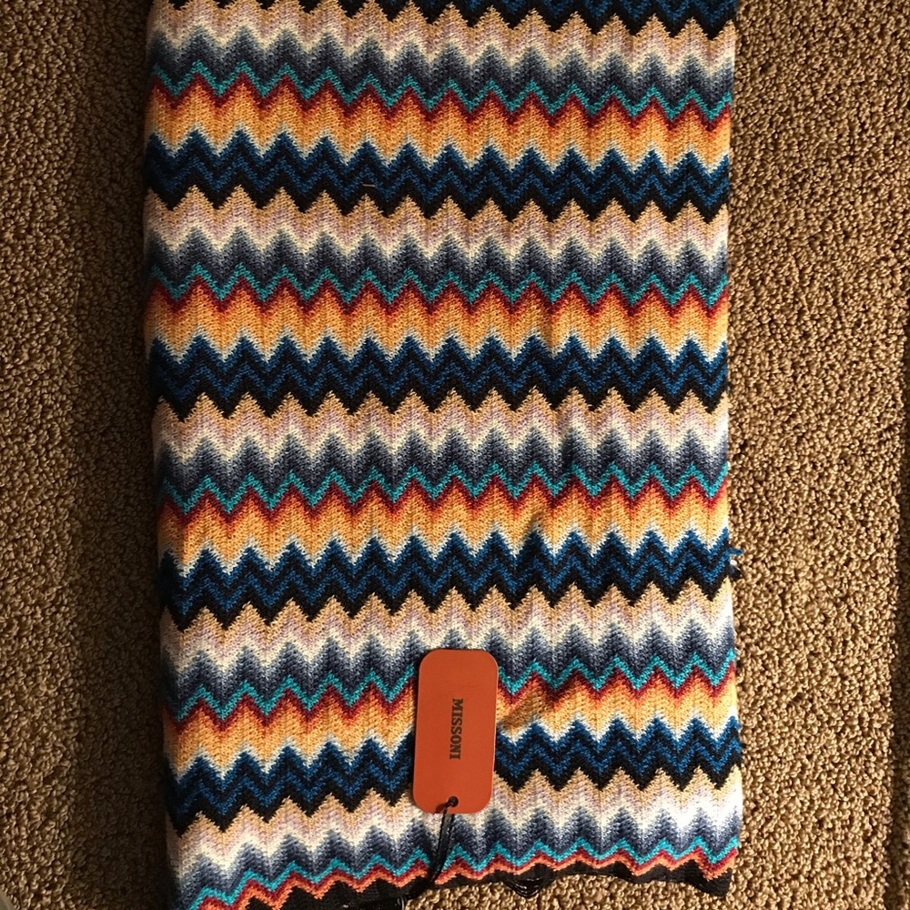 Missoni Scarf & Hat View 4